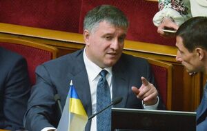 Что делает Россия после запрета Литвы на транзит товаров? Россия молчит. Потому что ничего не может сделать против страны – члена НАТО