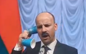 Великий в образе Лукашенко заявил, что не против войти в историю "как собиратель картошки и морковки"