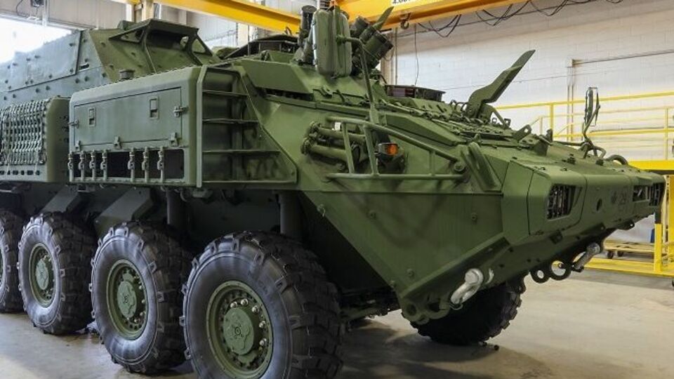 Канада поставит Украине 39 бронетранспортеров летом