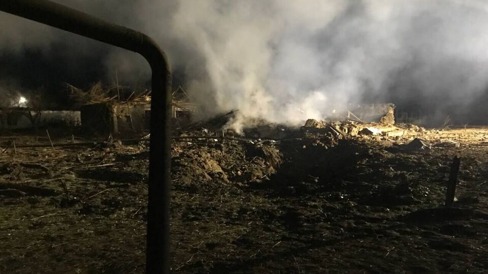 Куди саме було завдано ракетного удару, поки невідомо, на фото – наслідки обстрілу Одеської області 27 червня
