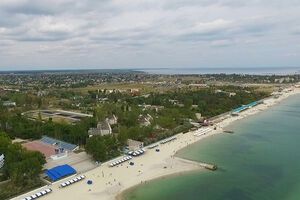 Пляж у Лазурному виявився замінованим окупантами
