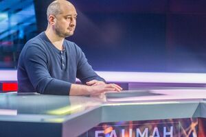 Бабченко: Любой, даже самый оппозиционный политик в России должен народу скармливать величие