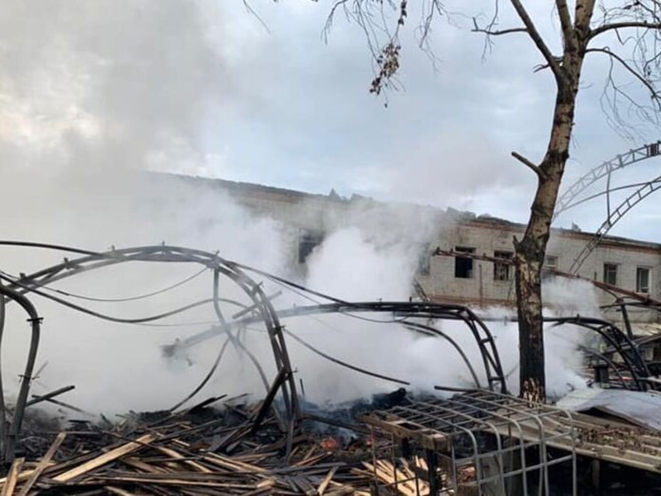 Окупанти й далі обстрілюють Харків та область