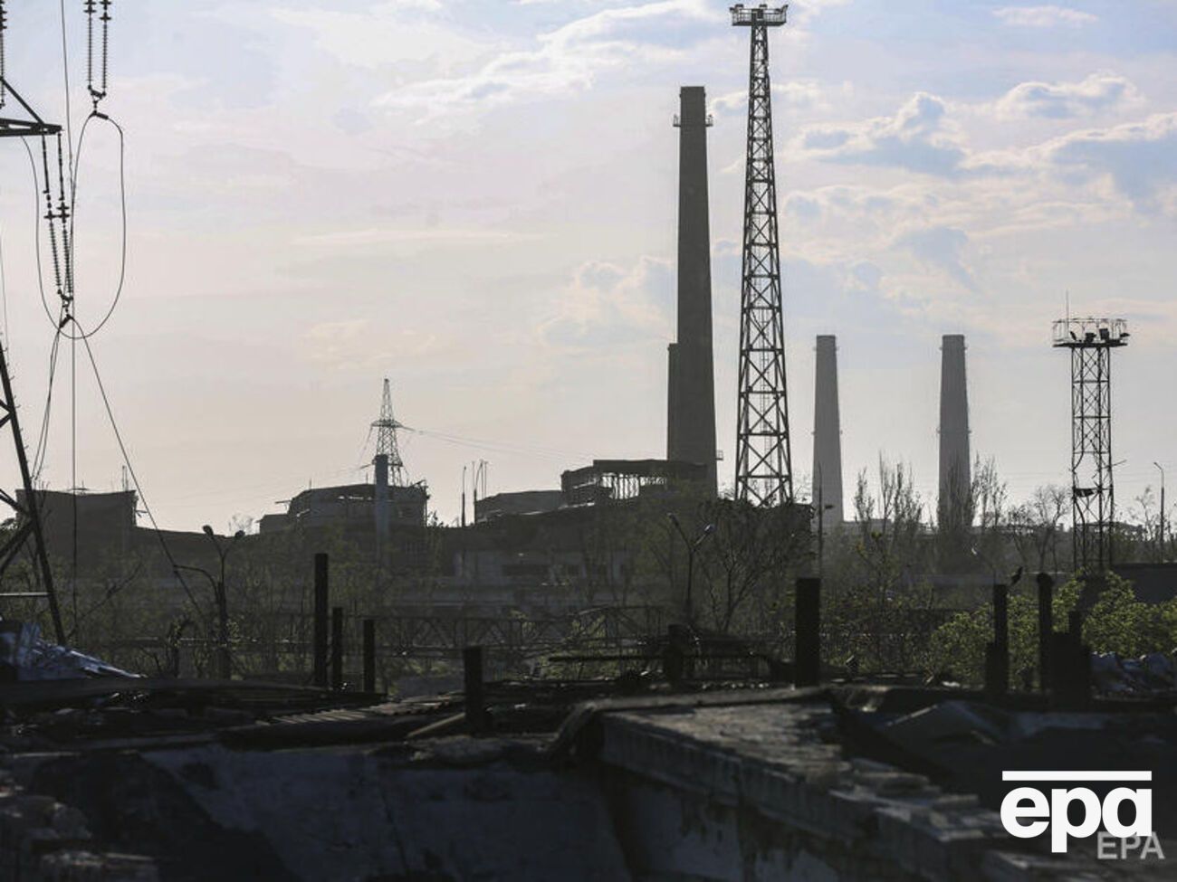 Російські пропагандисти стверджують, що РФ передала Україні тіла загиблих на "Азовсталі"
