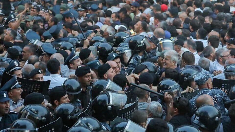 На мітингу затримали 11 людей