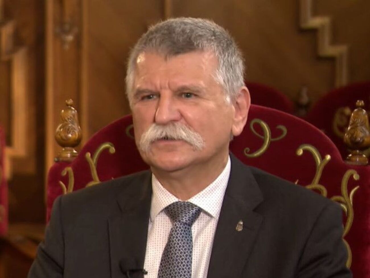 Кевер заявил, что Зеленский в слишком жестких выражениях просит мир о помощи Украине
