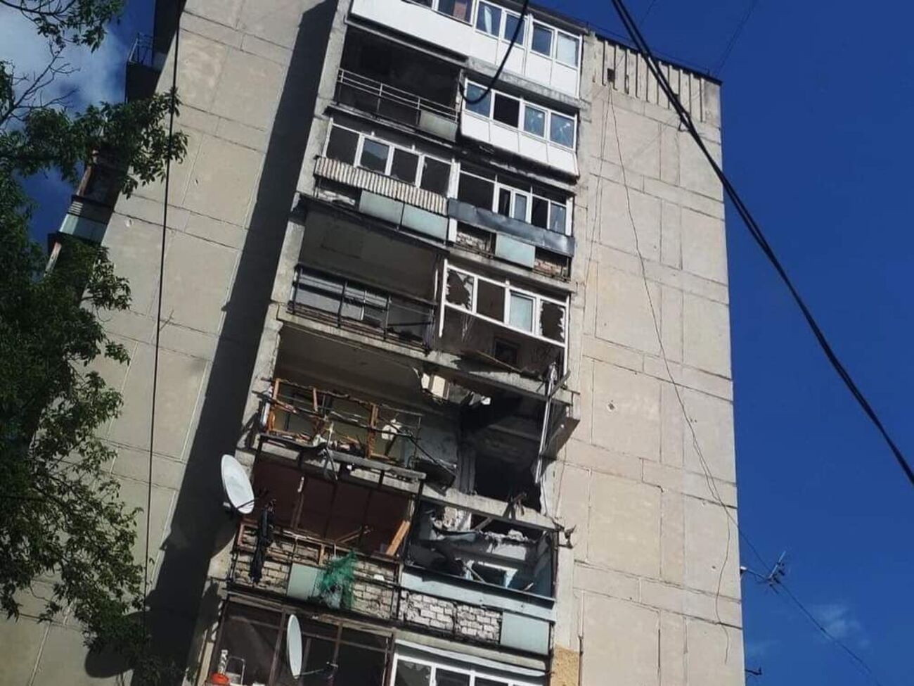 Оккупанты продолжают обстреливать Луганскую область