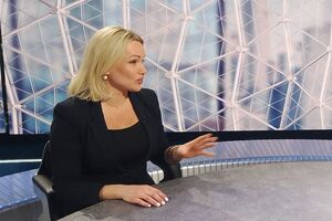 Овсянникова называет себя врагом Кремля, но активно продвигает на Западе идею снятия санкций с России