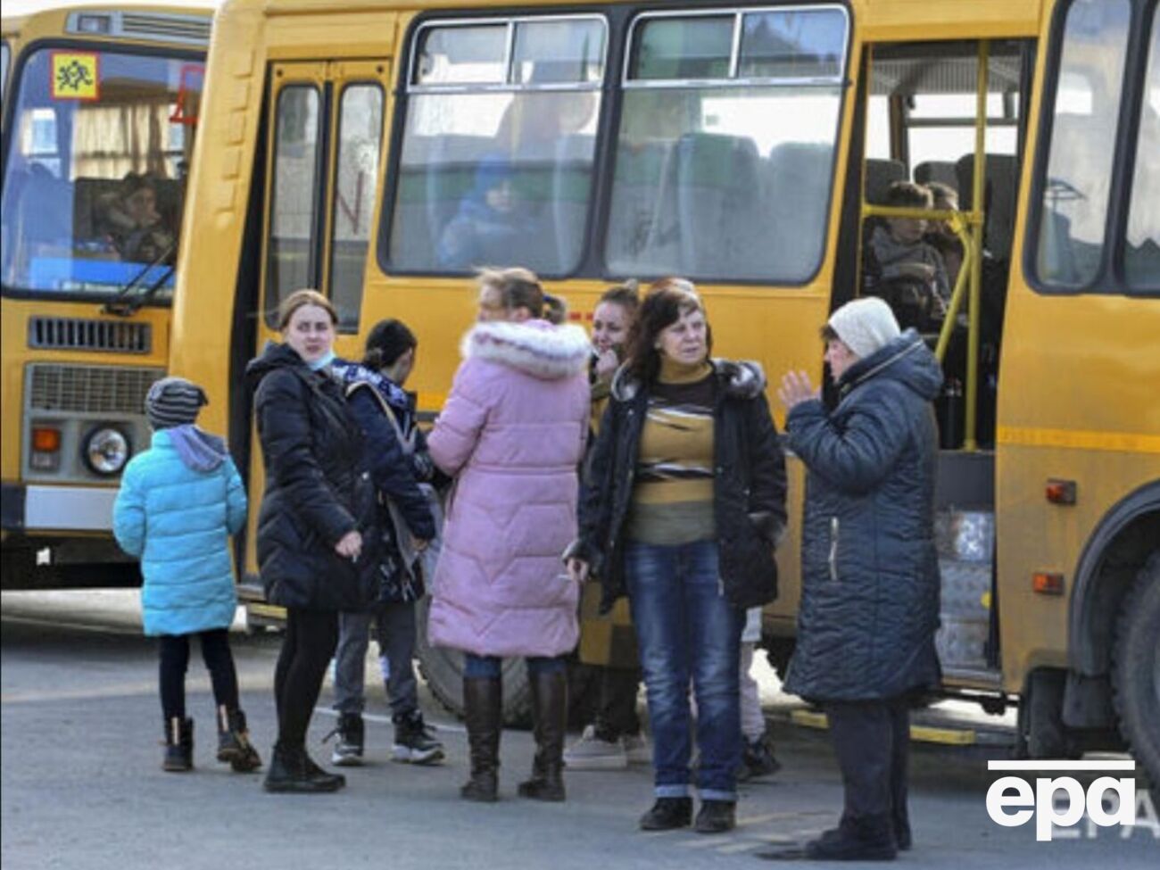 The Ukrainian authorities regularly report on the forced removal of Ukrainian citizens by the occupiers