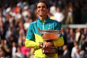 Надаль (на фото) у трьох сетах переграв Рууда