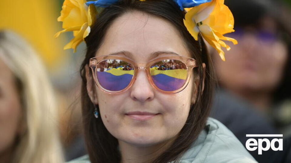 Из-за войны, которую 24 февраля начала РФ, за границей вынужденно находится около 3,5 млн украинцев, отметил Паниотто