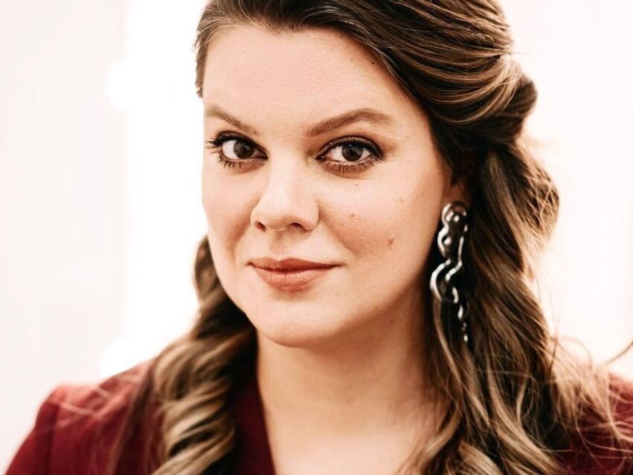 Полозкова: Наразі мене вже не так лякають ті, хто "зигує" і прославляє силу російської зброї. Тут хоча б усе одразу зрозуміло