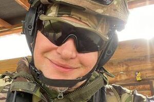 Хлывнюк рассказал, что развозит людям лекарства и доставляет врачей в зоне боевых действий