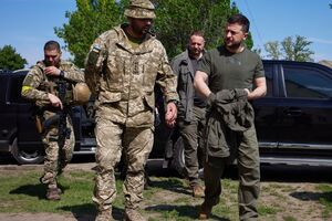 Зеленський був у двох областях на Донбасі