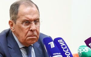 Лавров не полетить до Сербії