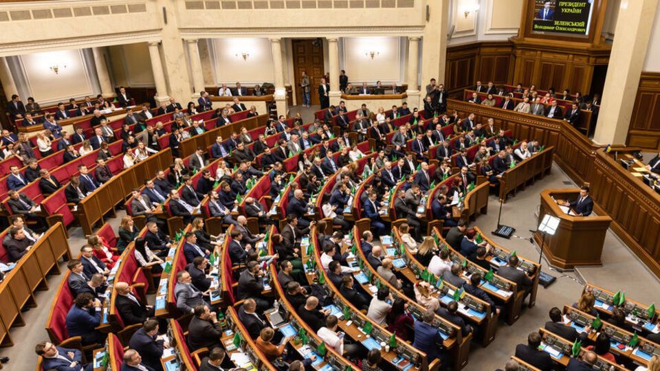 У Раді пропонують закривати провадження і звільняти від покарання військового, якщо ухвалили рішення про його обмін