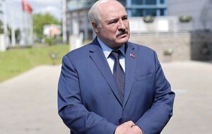 Украинские военные снесут головы всем, кто сегодня хочет расчленить страну, считает Лукашенко