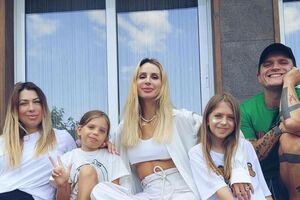 Loboda є хрещеною матір'ю старшої доньки Анатолія Анатоліча та його дружини Юлії Бойко