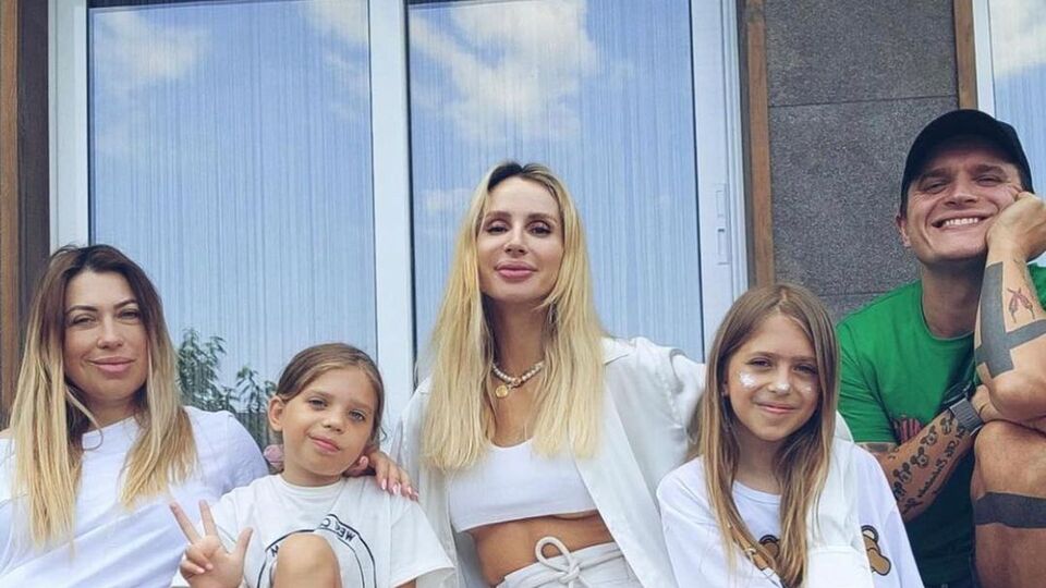 Loboda є хрещеною матір'ю старшої доньки Анатолія Анатоліча та його дружини Юлії Бойко