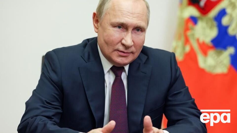 Россия гарантирует "мирный проход без всяких проблем в международные воды" для судов с зерном, в том числе из Одессы, заверял Путин в начале июня