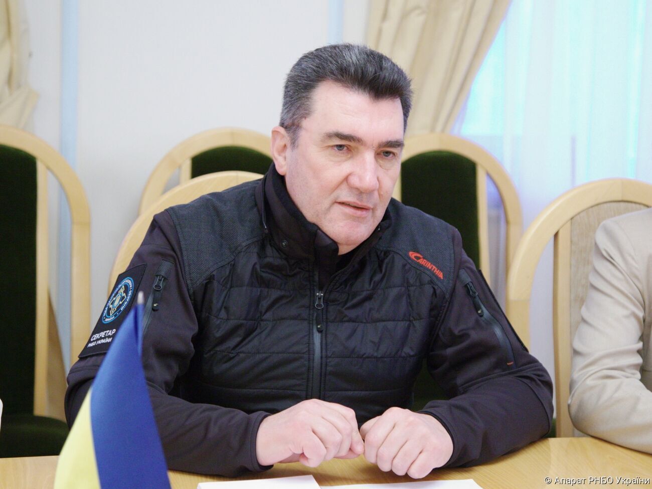 Данилов:&nbsp;Сейчас главное&nbsp;&ndash; не потерять страну. Если мы потеряем часть той или иной территории, мы обязательно ее вернем