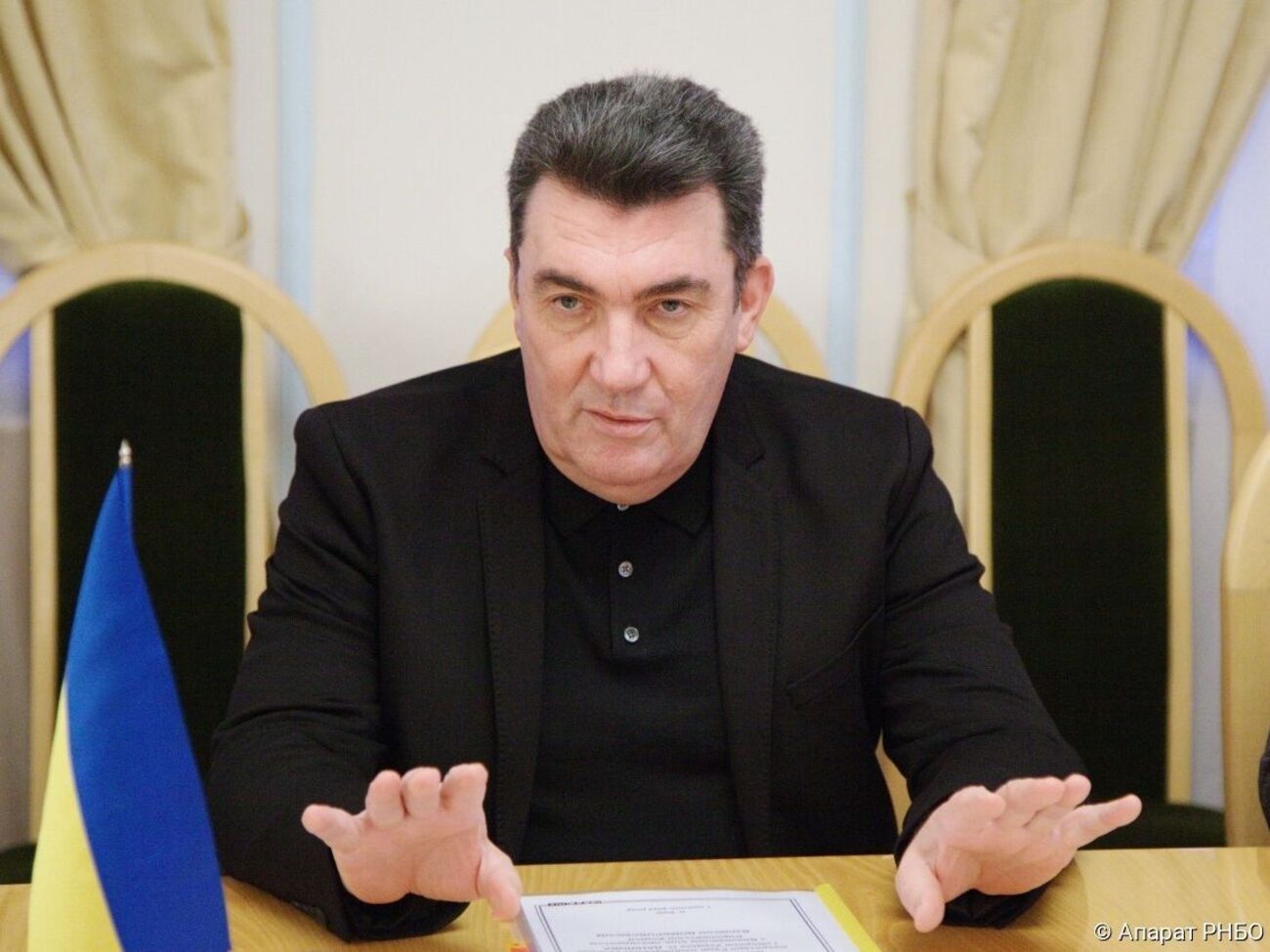 Данілов: Якщо суспільство не сприйме цих перемовин, у нашій державі може початися дуже небезпечна ситуація