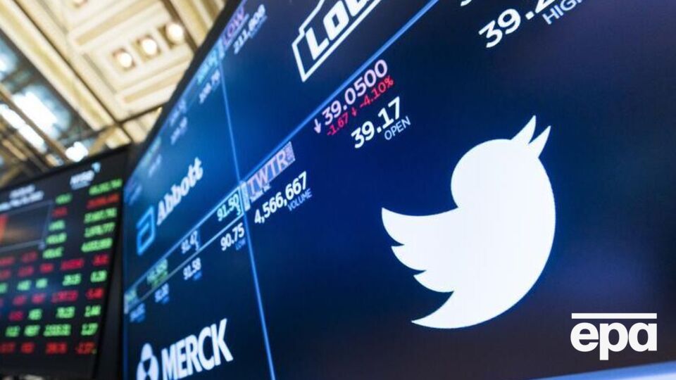 Илон Маск требует от Twitter данные о количестве ботов и фейковых аккаунтов.