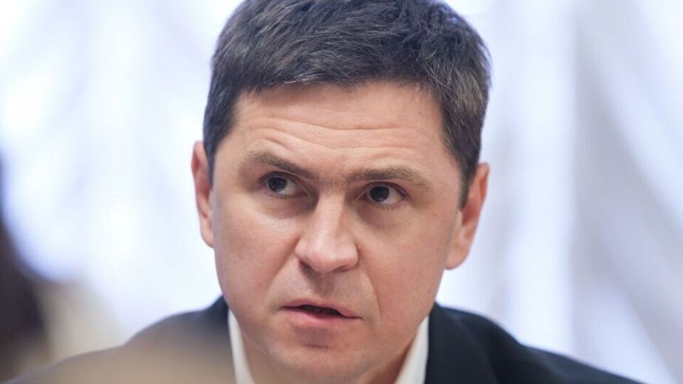 Подоляк: Ждем оружия, ждем санкций, которые должны добить РФ. После этого все обязательно вернем