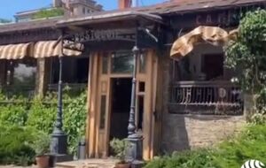 Кафе расположено рядом с оккупационной "администрацией" Херсона