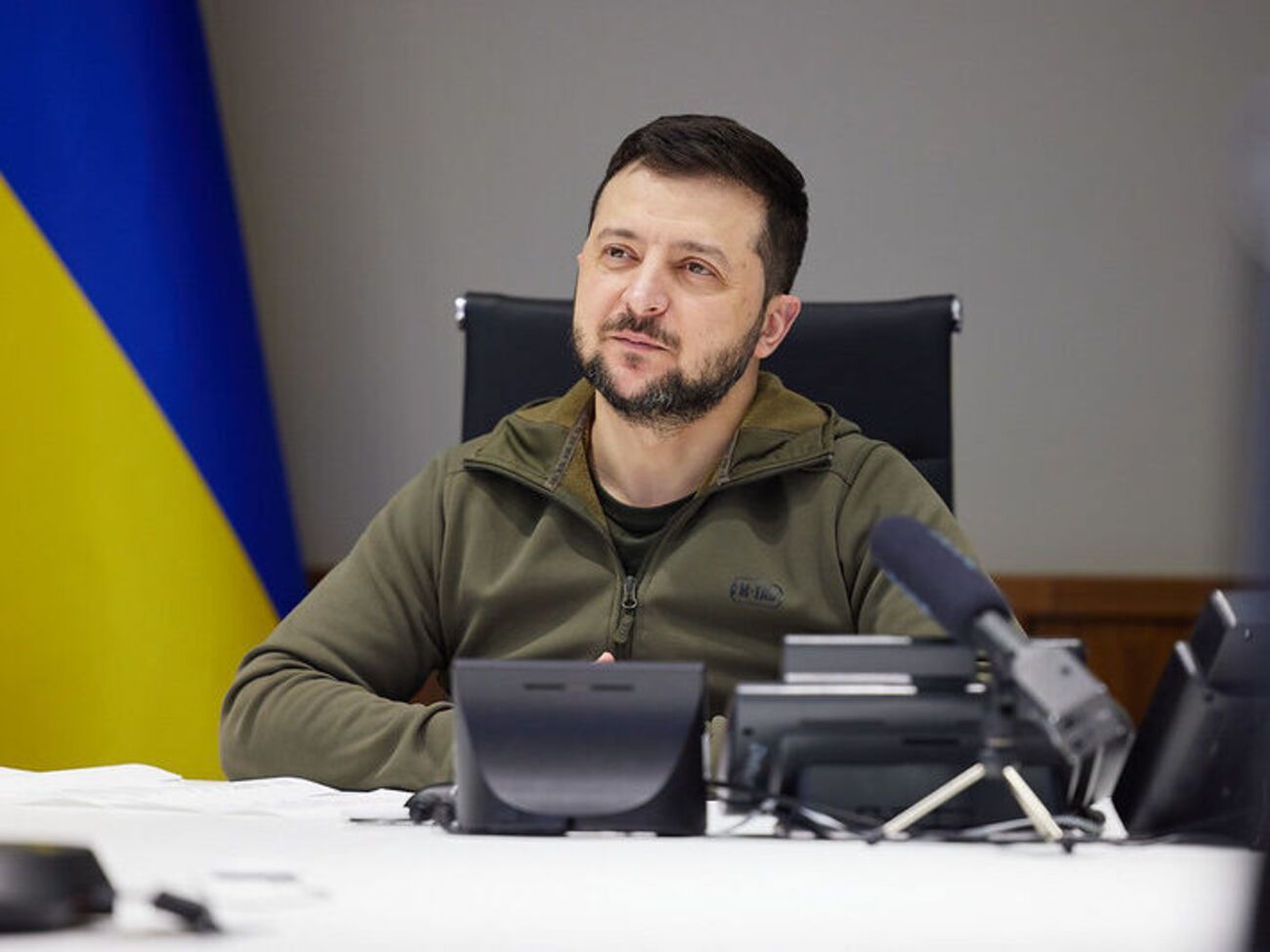 Зеленський: Людям і так складно, бо війна