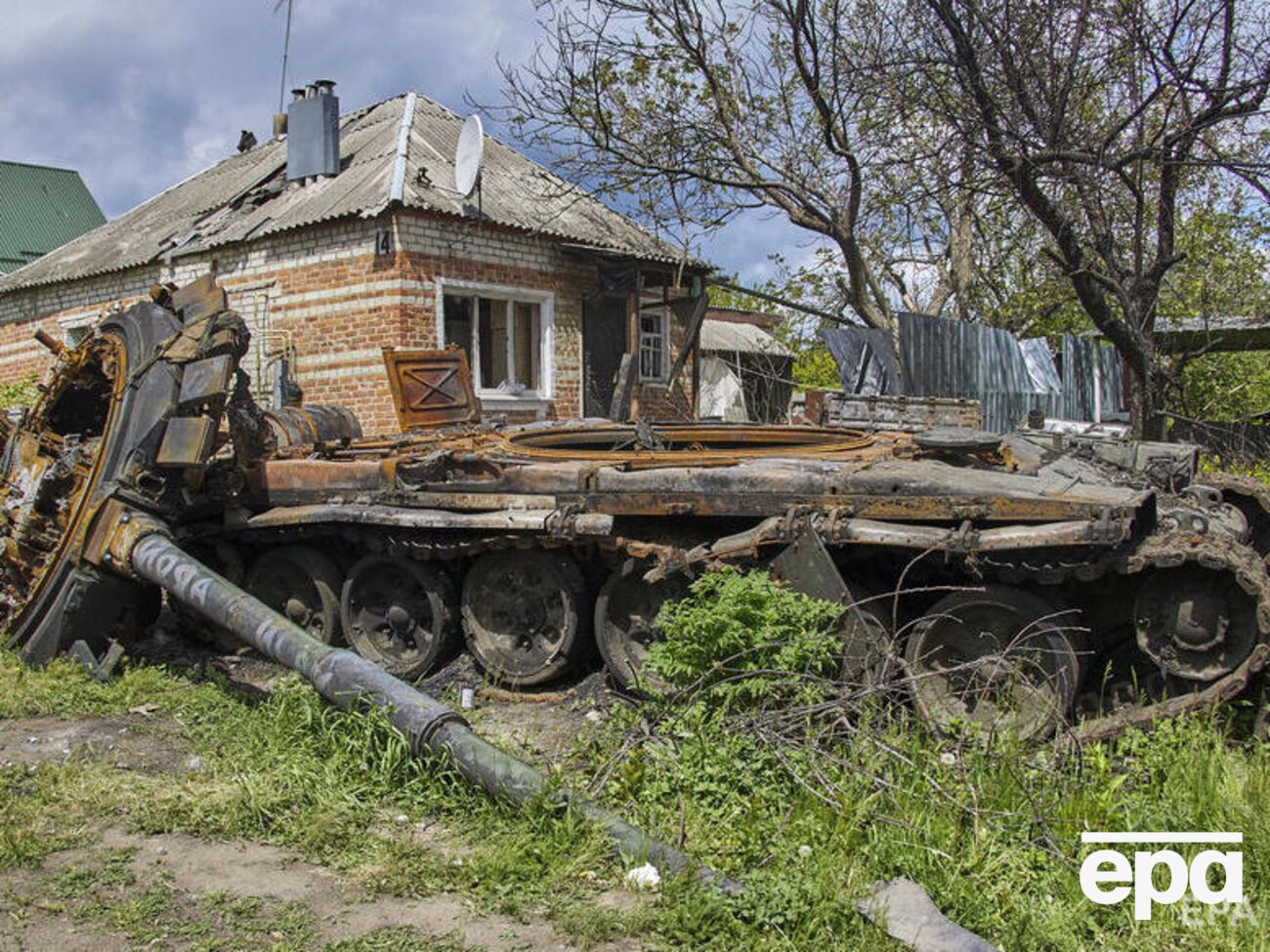 Росія у війні проти України втратила 1393 танки