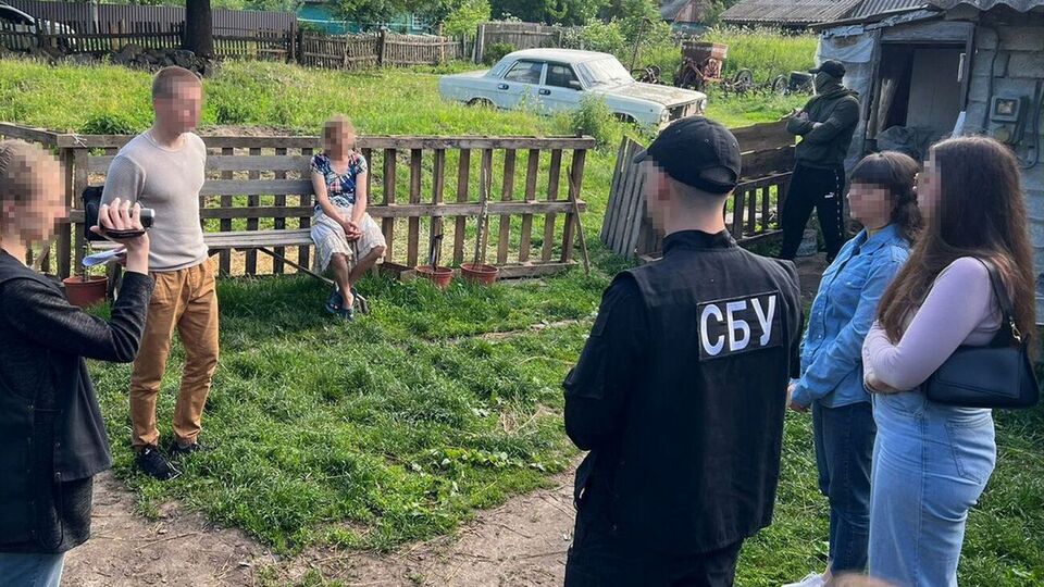Затримана визнала факт співпраці з ворогом і дає свідчення про свою протиправну діяльність, зазначили у СБУ