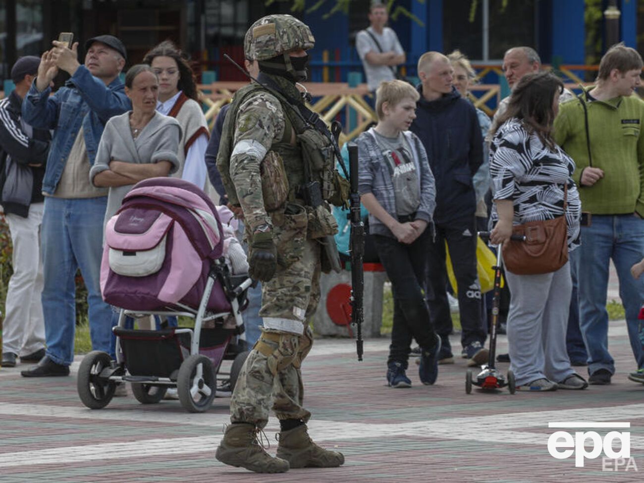 Окупанти розуміють, що навіть під дулами автоматів їм не вдасться зібрати людей на псевдореферендум, наголосив мер Мелітополя