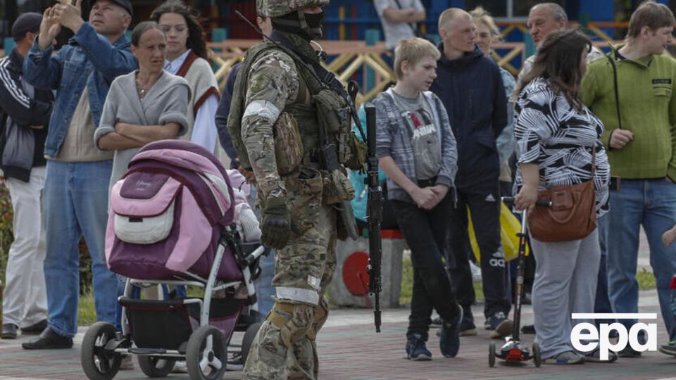 Окупанти розуміють, що навіть під дулами автоматів їм не вдасться зібрати людей на псевдореферендум, наголосив мер Мелітополя