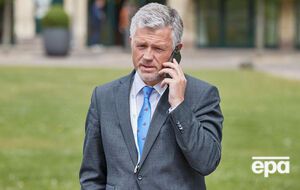 Мельник пояснил, что "мы заключили бы договор даже с дьяволом" ради завершения войны