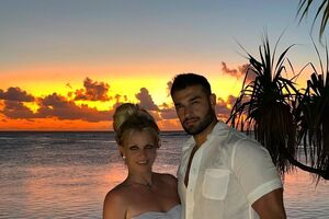 Асгарі зробив пропозицію Спірс восени 2021 року