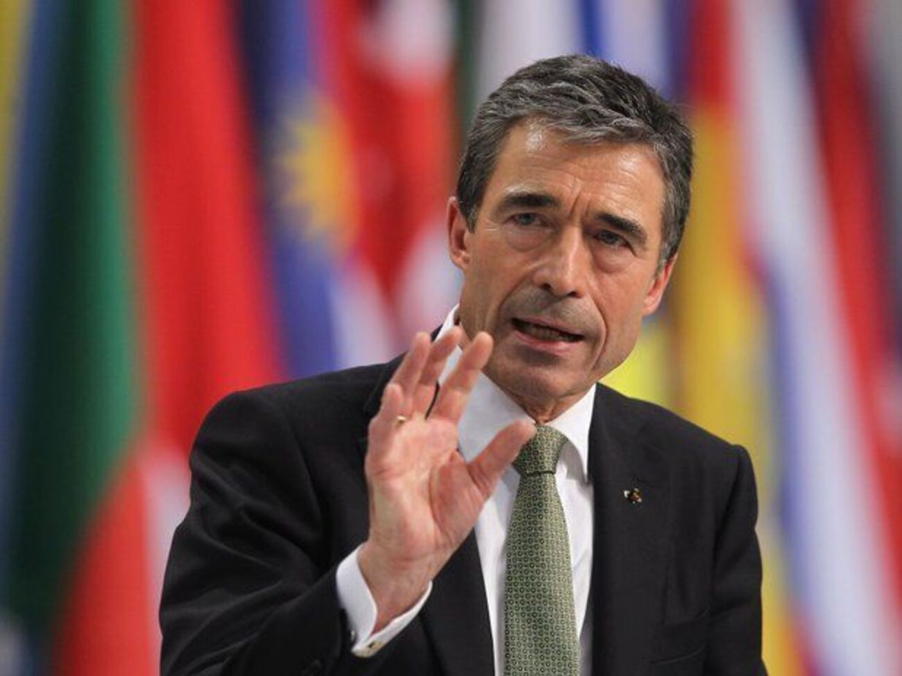 Расмуссен: Умиротворення диктаторів не веде до миру