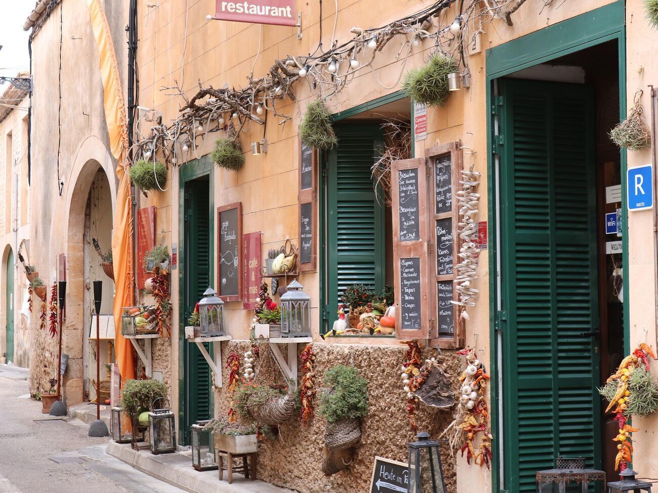 Рестораны и магазины Испании будут штрафовать за выбрасывание еды