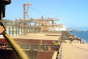 Российские оккупанты вывозят из Украины металлопродукцию и зерно