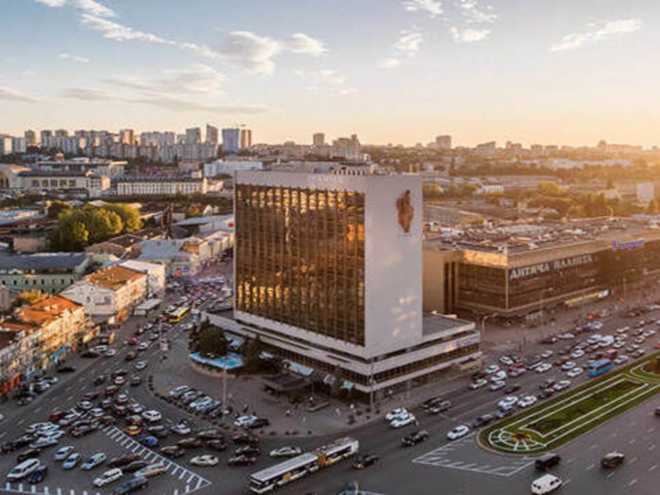 Financiere володіє мережею готелів у різних містах України