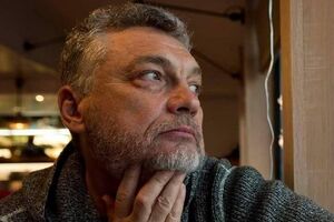 "Визволителі", яких у Донецькій області чекала прибічниця Путіна, винесли з її котеджу все, аж до лопат. І в цьому вона звинувачує "київську хунту"