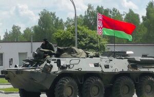 Создать "народное ополчение" в Беларуси, чтобы увеличить количество защитников, поручил Лукашенко