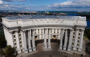 Все военнослужащие ВСУ, попадающие в плен врага, пользуются правами военнопленных, отметили в МИД Украины