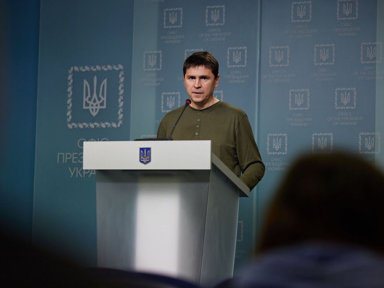 Однією з головних причин великої кількості втрат ЗСУ є відсутність паритету між українськими та російськими військовими можливостями, наголосив Подоляк