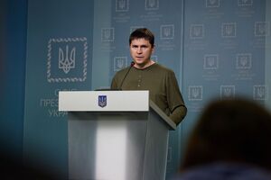 Однією з головних причин великої кількості втрат ЗСУ є відсутність паритету між українськими та російськими військовими можливостями, наголосив Подоляк