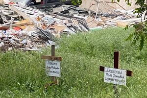 За словами Андрющенка, окупанти не планують проводити перепоховання