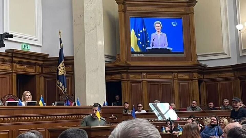 Глава Єврокомісії заявила, що набуття Україною статусу кандидата на вступ у ЄС п'ять місяців тому здавалося "неймовірним"