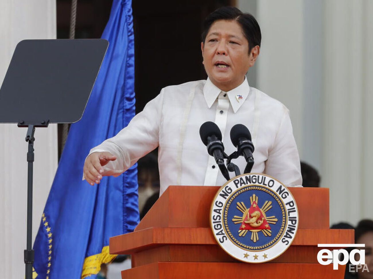 Маркос победил на выборах в мае, набрав 31,6 млн голосов, или 58,77%