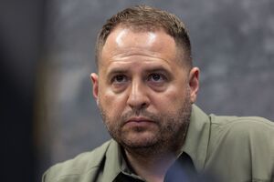 Єрмак: Поки ніяких перемовин, домовленостей про зустріч президента України і президента Росії не ведеться