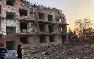 В Сергеевке оккупанты попали в жилой дом и базу отдыха